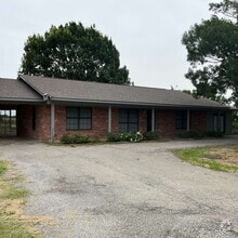 Building Photo - 24289 TX-19
