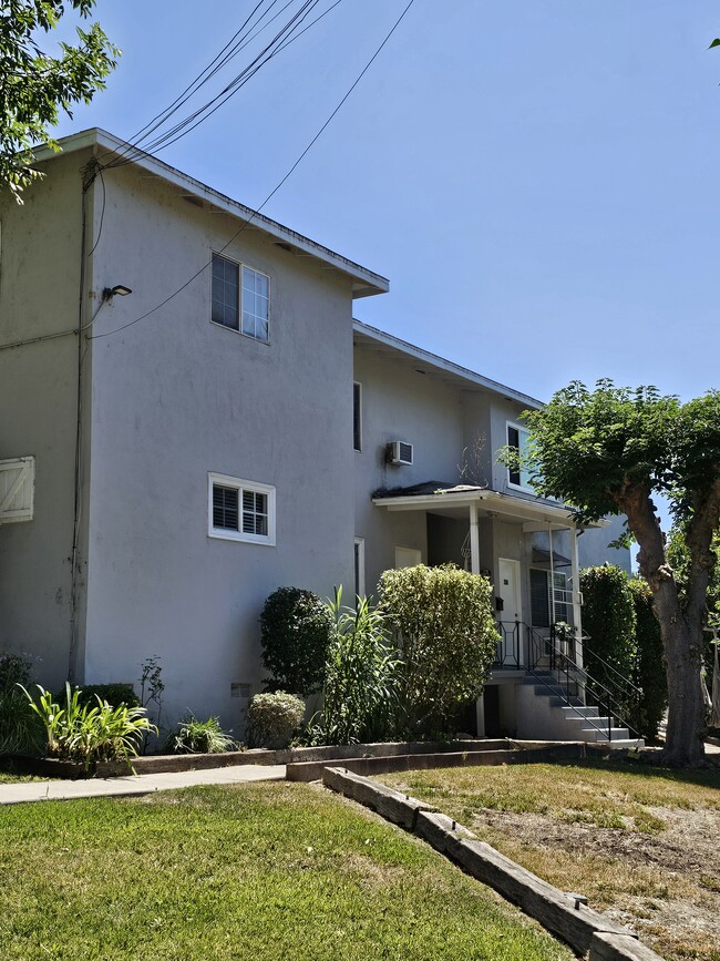 Photo - 2616 crestmoore pl (Los angeles, CA) Apartments