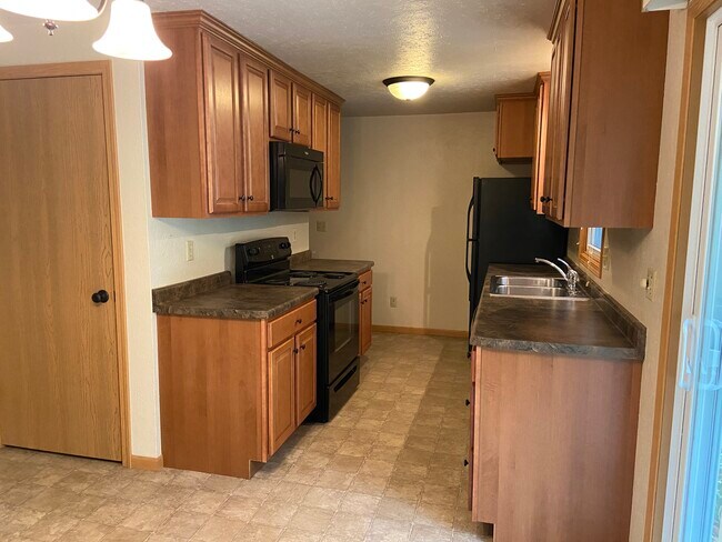 Foto del edificio - 2688 Lavender Ln