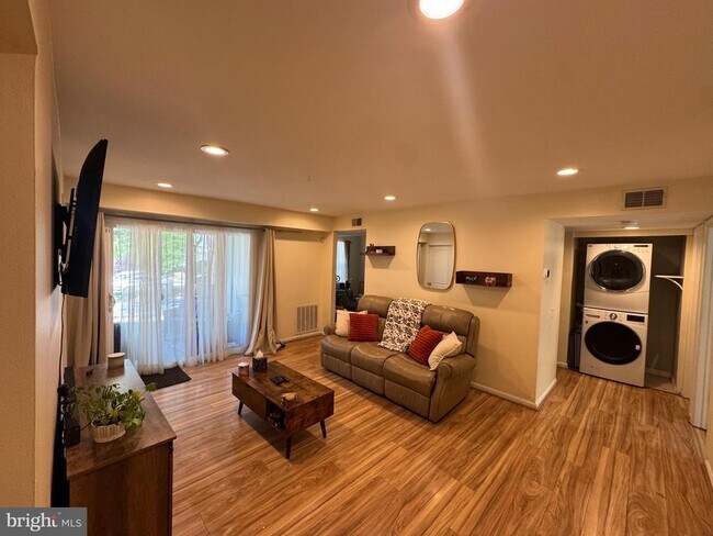 Building Photo - 20220 Shipley Terrace
