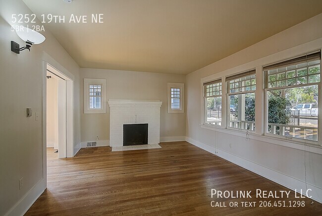 Foto del edificio - 5252 19th Ave NE