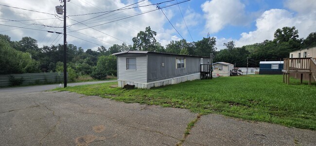 Building Photo - 8364 Cedar St