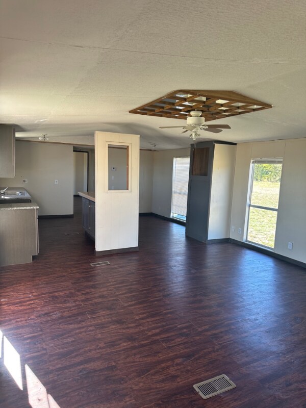 Foto del edificio - 400 Lorena Meadows Dr