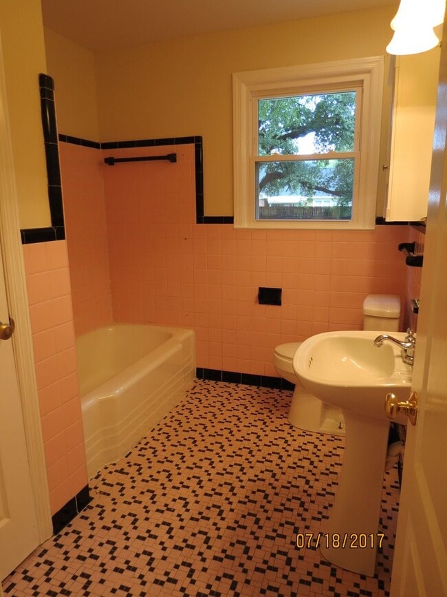 Foto del edificio - Alice Drive Area-3 Bedroom, 1 Bathroom