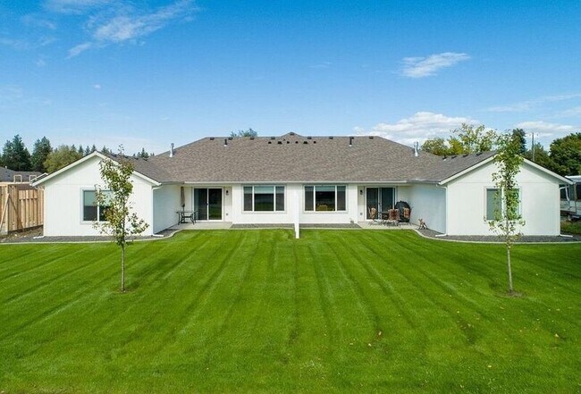 Foto del edificio - 16924 E Knox Ln