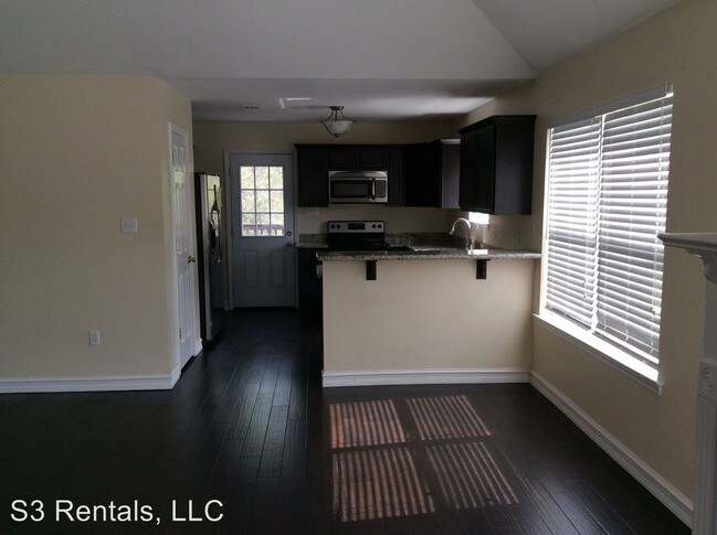 Building Photo - 3 br, 2 bath House - 360 Lang Ave