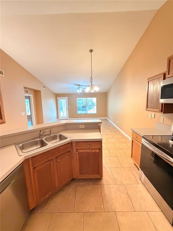 Building Photo - 24 Ryall Ln