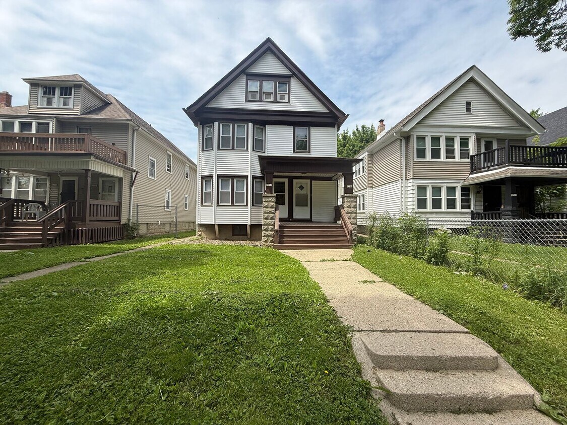 Primary Photo - 2757-2759-2759 N 36th St
