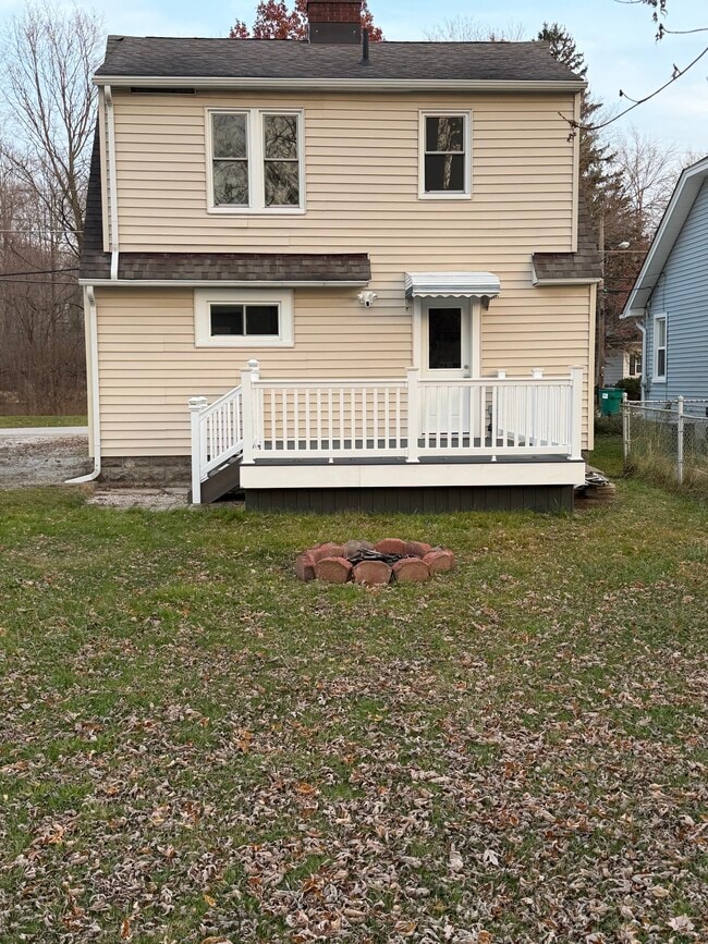 Building Photo - 650 Sherman St