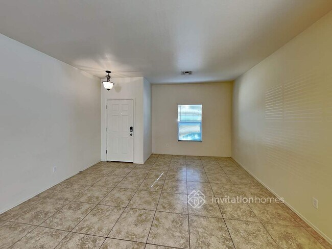Building Photo - 17232 W Rimrock St