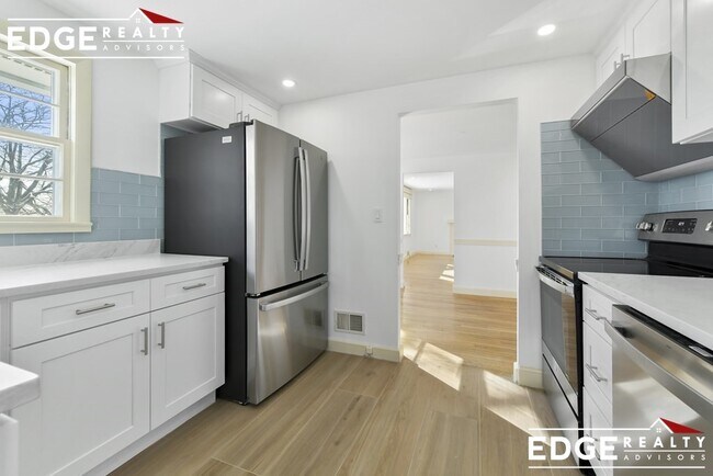 Foto del edificio - 105 Hamilton Rd