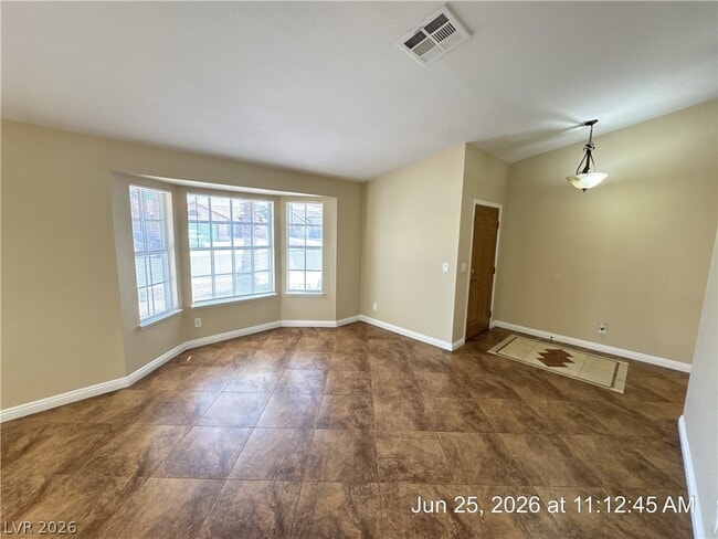 Building Photo - 7931 Stone Wall Dr