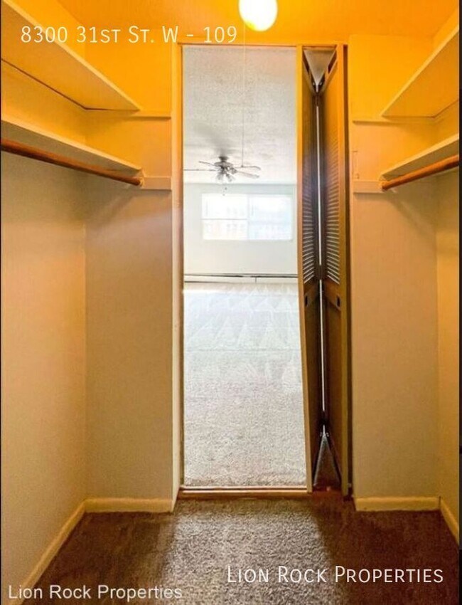 Foto del edificio - 8300 W 31st St