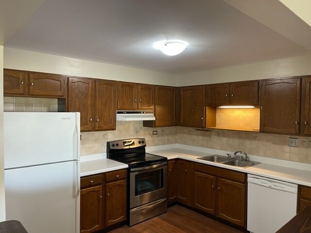 Foto del edificio - 350 Plum Creek Dr