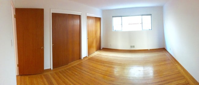 Bedroom - 270 Waverley St