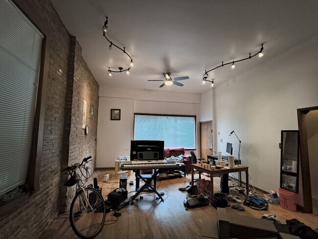 Foto del edificio - 1532 W 19th St