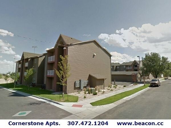Primary Photo - 915 N Elma St