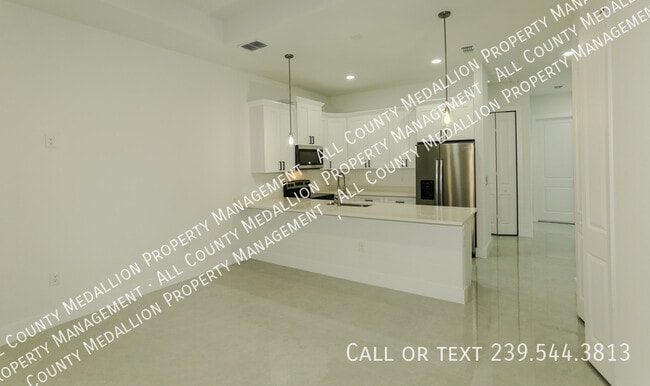 Foto del edificio - 143 Harold Ave S