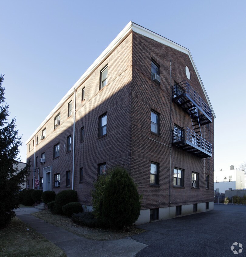 Primary Photo - 204 North St