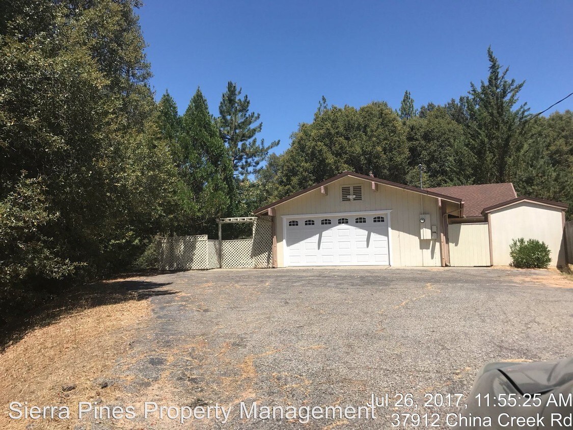 Primary Photo - 3 br, 2 bath House - 37912 China Creek Road
