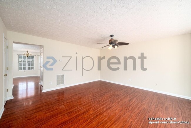 Foto del edificio - 3869 Waldrop Ln