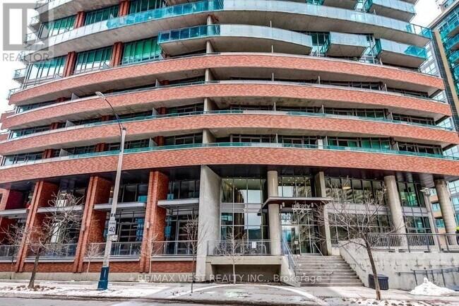 Photo du bâtiment - 150 E Liberty St