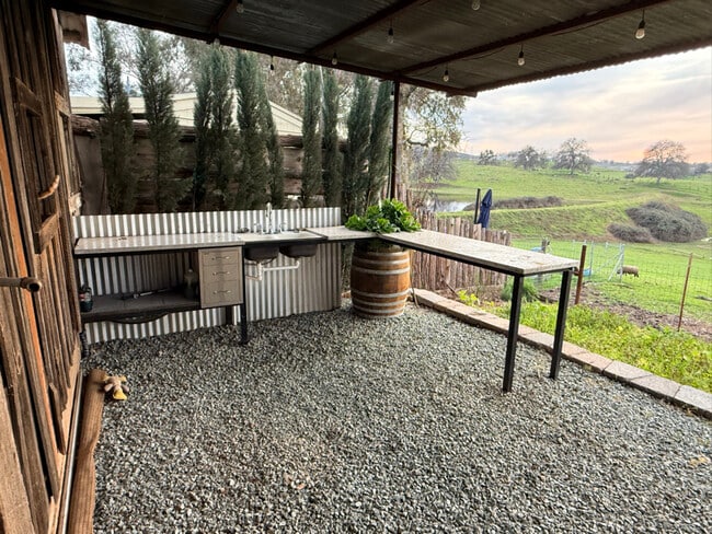 Building Photo - 6980 CA-16