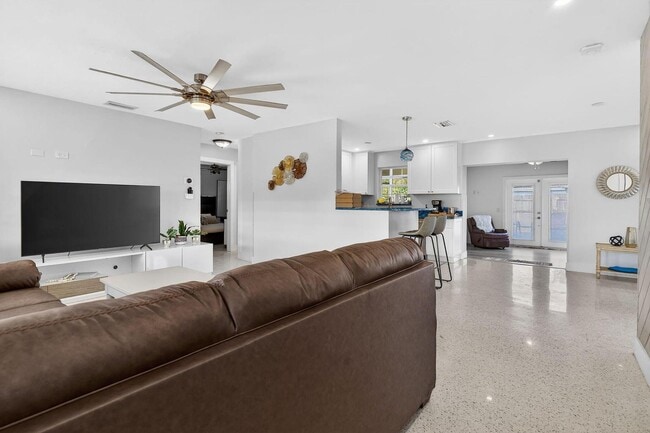 Foto del edificio - 1123 SE 2nd Ave