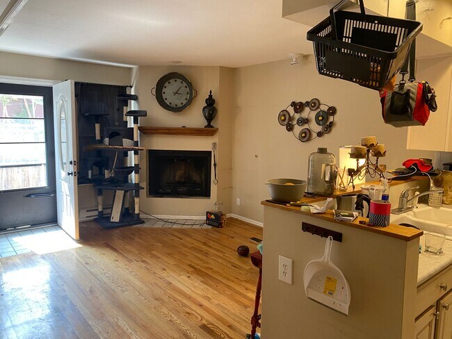 Photo - 2 Bed Plus Office 1.5 Bath Two Floor Condo...