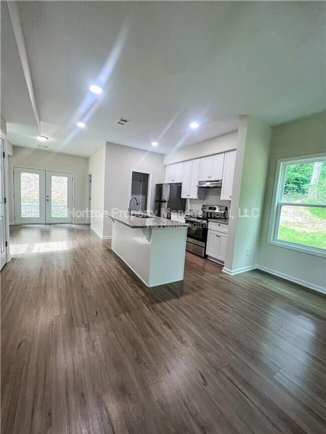 Foto del edificio - 6590 Old Still Trail