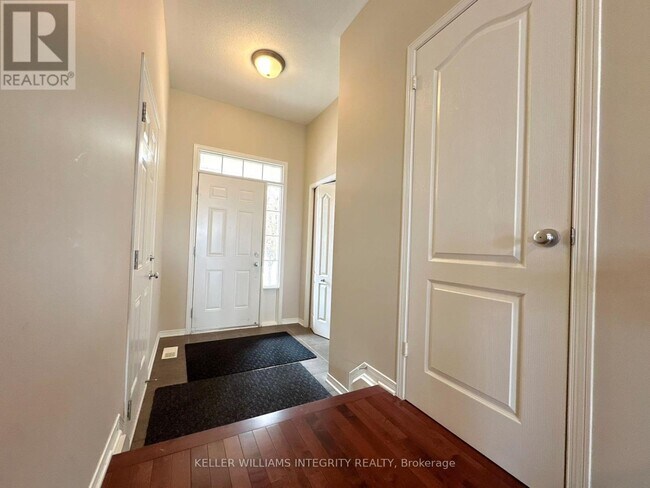 Building Photo - 298 Badgeley Ave