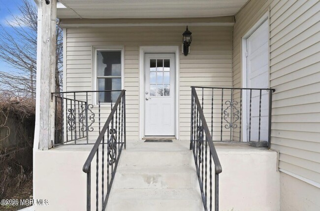 Building Photo - 40 Twilight Ave