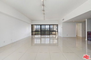 Foto del edificio - 10445 Wilshire Blvd