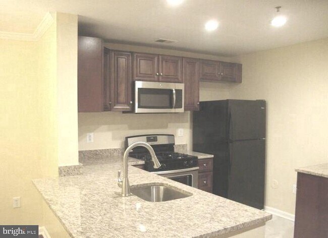 Foto del edificio - 17701 Kilmarnock Terrace