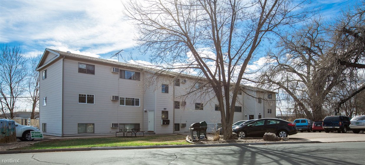Primary Photo - 2628 Redwing Rd