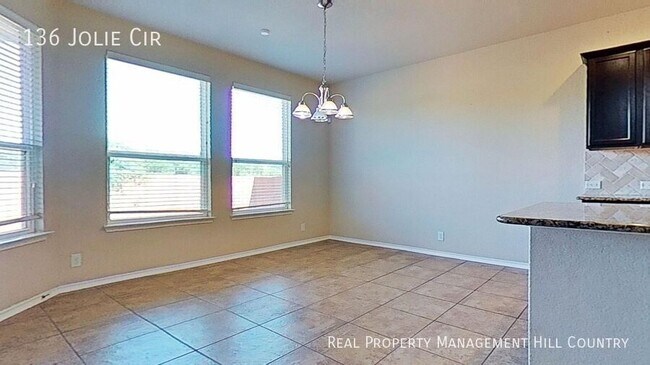 Building Photo - 136 Jolie Cir