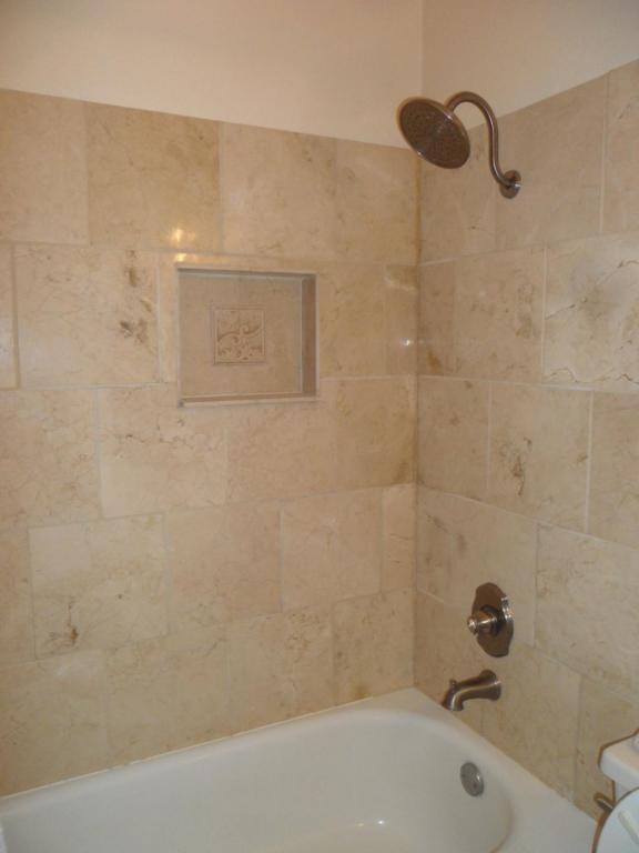 Foto del edificio - 438 Colony Crest Drive