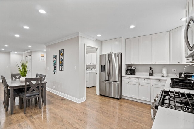 Foto del edificio - 12804 W Playfield Dr