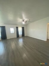 Building Photo - 2708 Hector Dr
