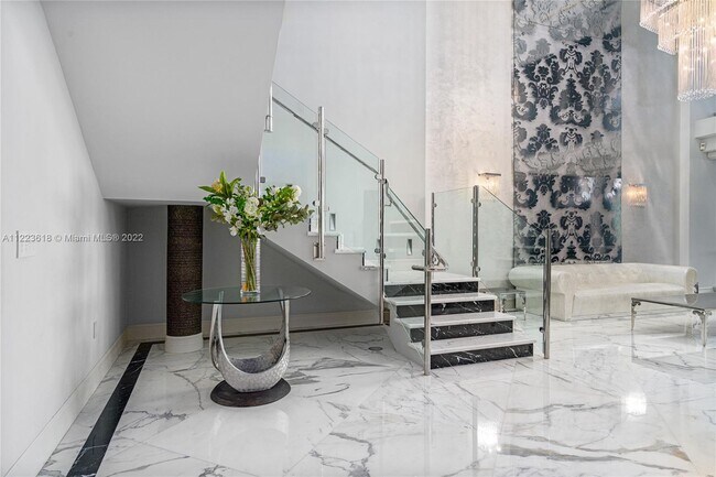 Foto del edificio - 17121 Collins Ave