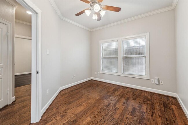 Foto del edificio - 415 W 27th St