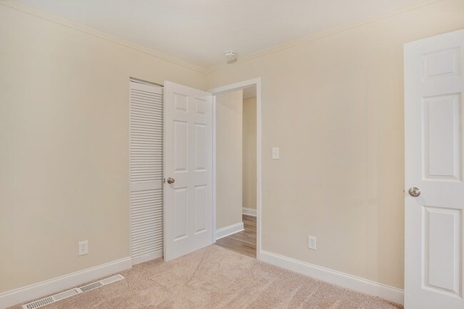 Photo - 3751 Clovis Ct NW House