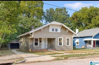 Building Photo - 2824 25th St N