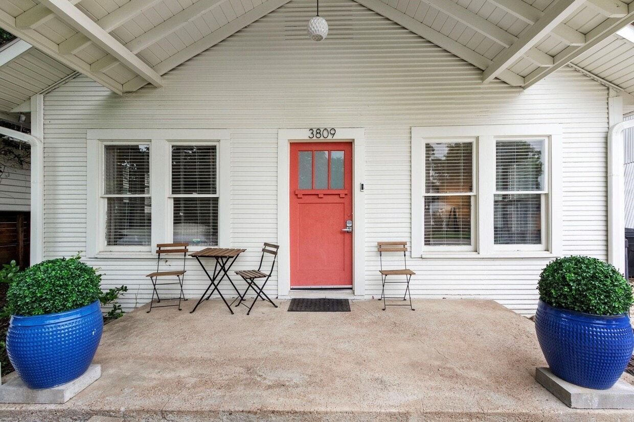Foto principal - 3809 Billingsley St