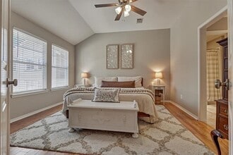 Building Photo - 87 Woodlily Pl