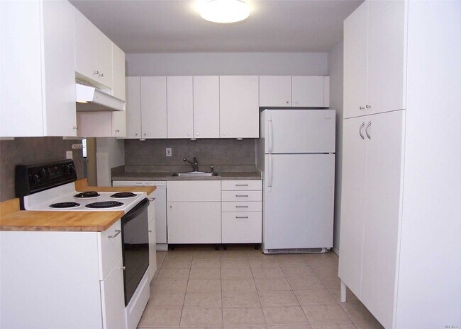 Foto del edificio - 22 Warner Ln