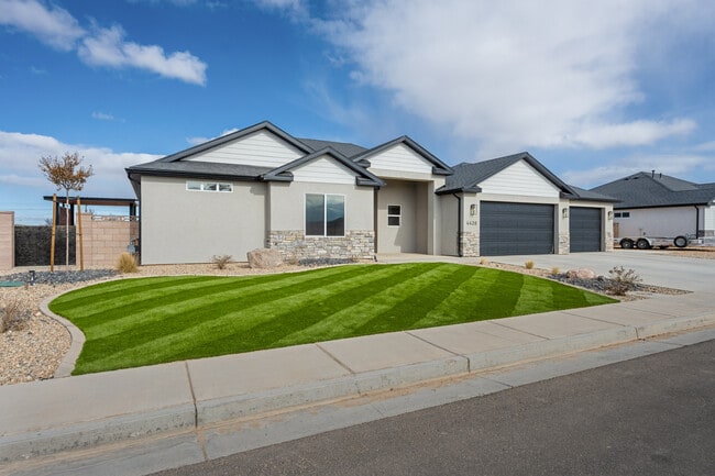 Foto del edificio - 4420 W 300 N