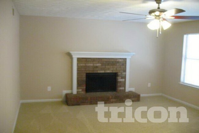 Building Photo - 4393 Westchester Ct