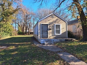 Building Photo - 1333 S 22nd St