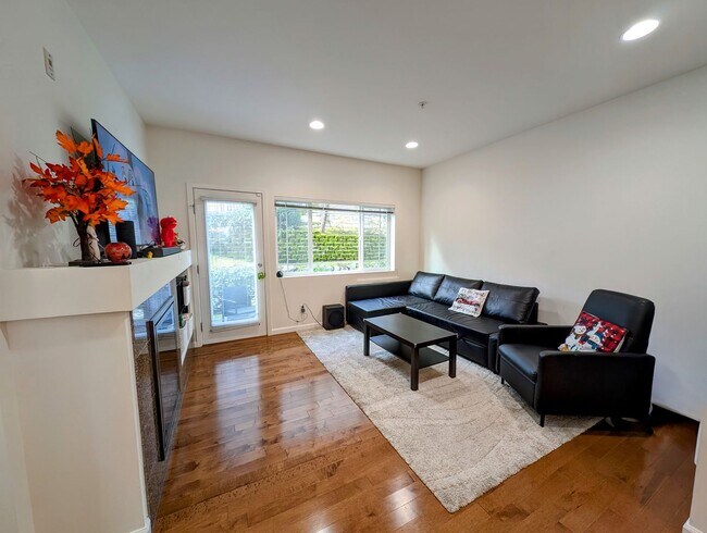Foto del edificio - 15720 Manor Way